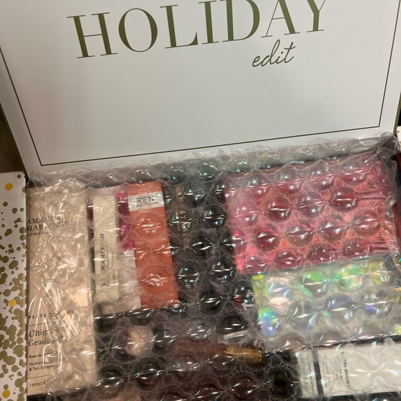 $500 MYSTERY HIGH END MAKEUP BOX LUXURY - Picture 5 of 6